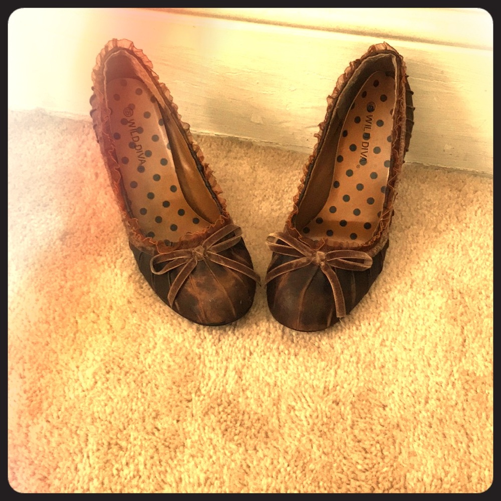 Super cute Wild Diva heels